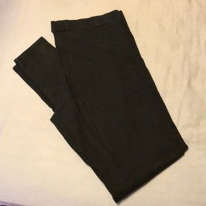 2 VICTORIA SECRET LEGGINGS bundle!